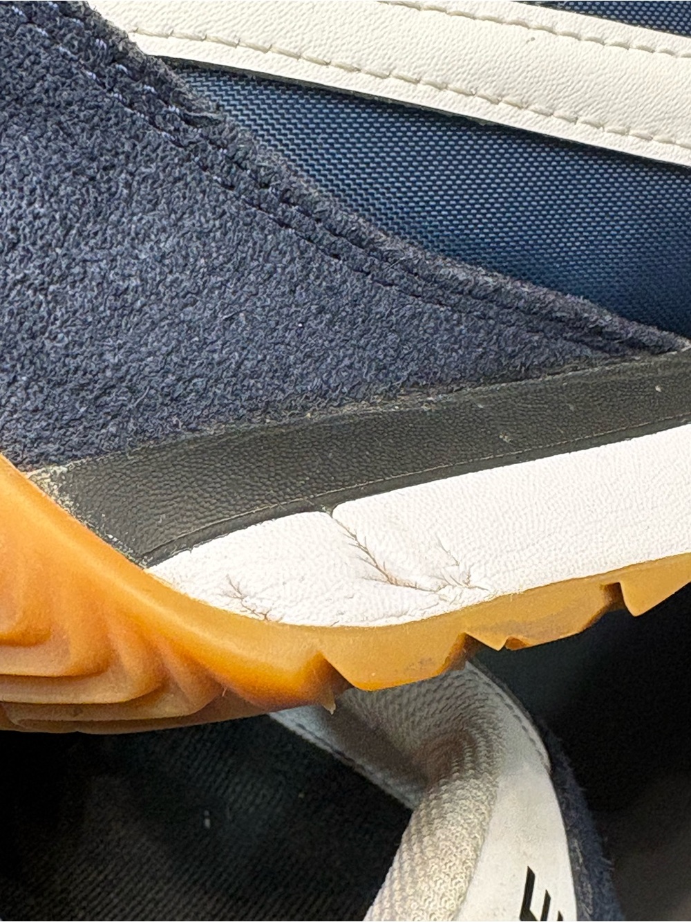 Nike Women’s Blue Retro Navy Sneakers - Picture 8 of 11